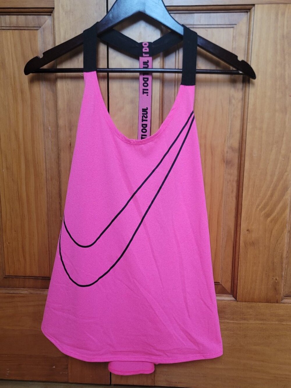 Nike Dri-Fit Women's XL Pink Tank Top Activewear Open Back Lift Run Pilates